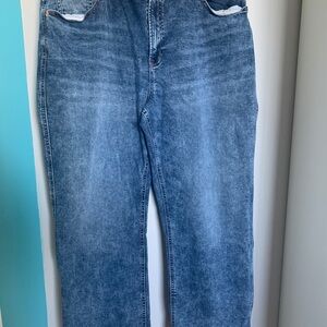 Women’s Blue straight leg Reitmans Jeans
